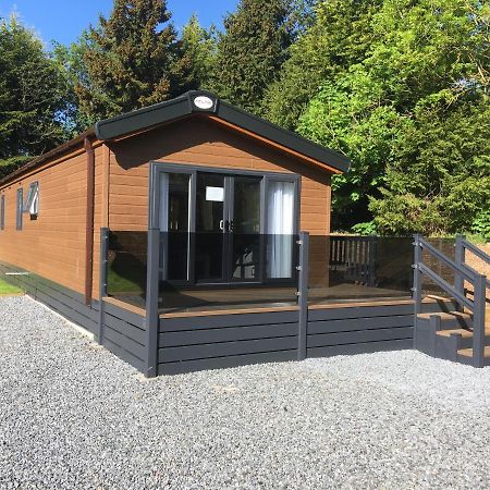 אוצ'טרארדר Atlas Ovation Lodge מראה חיצוני תמונה
