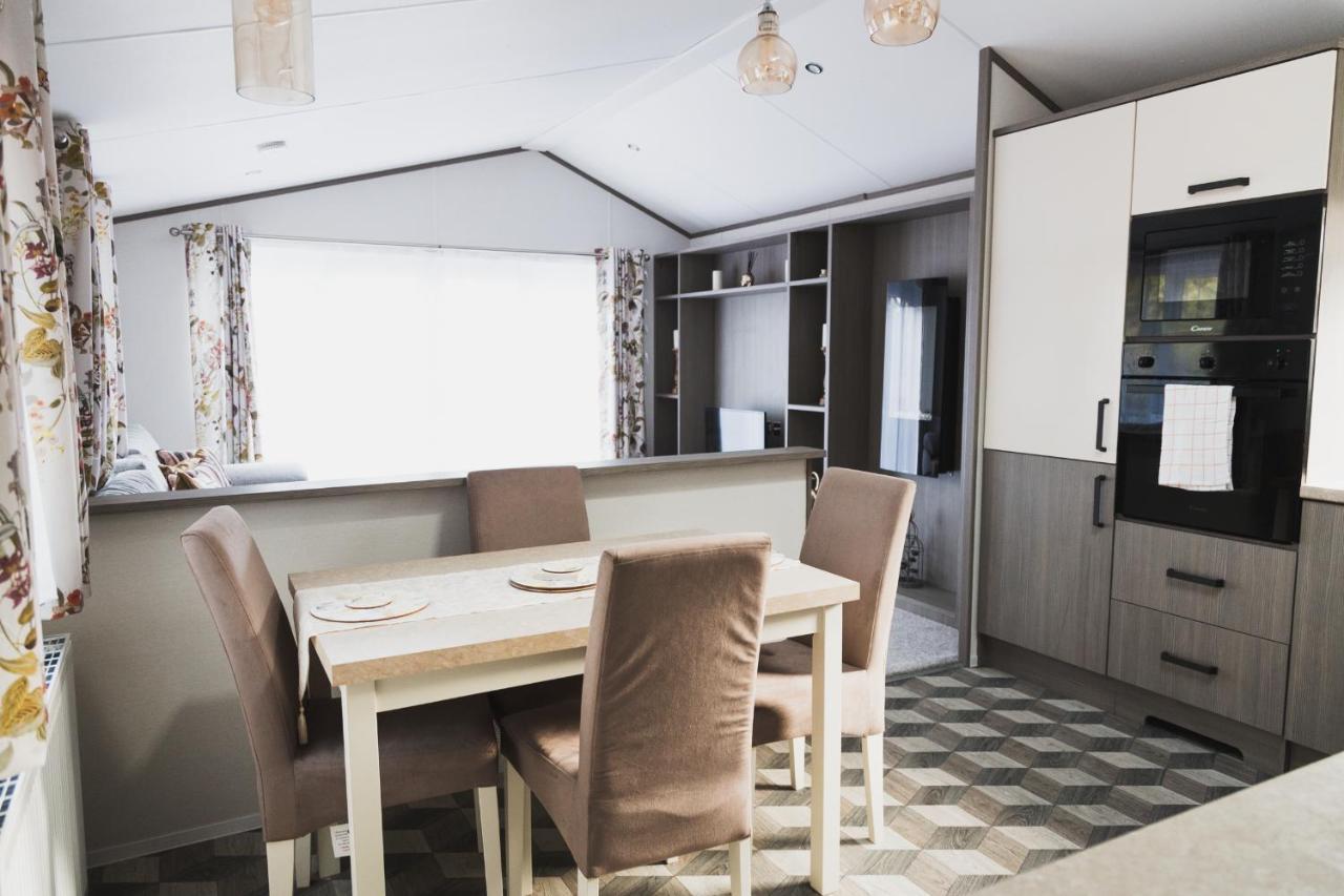 אוצ'טרארדר Atlas Ovation Lodge מראה חיצוני תמונה